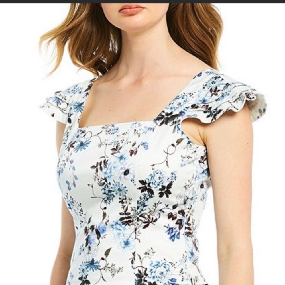 NWT blue and white floral Antonio Melani top